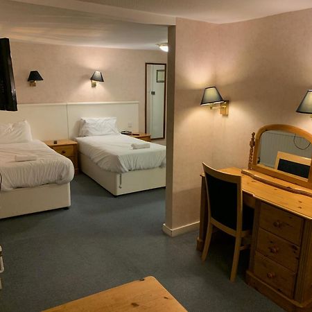 Yelf'S Hotel Ryde Szoba fotó