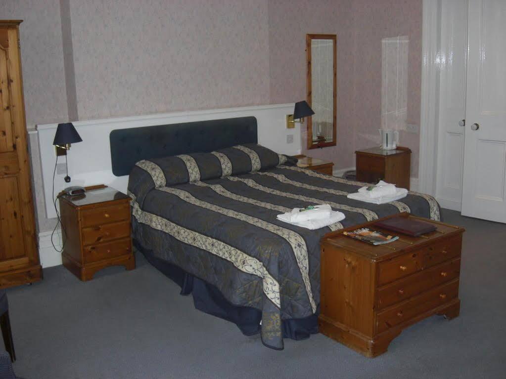 Yelf'S Hotel Ryde Kültér fotó