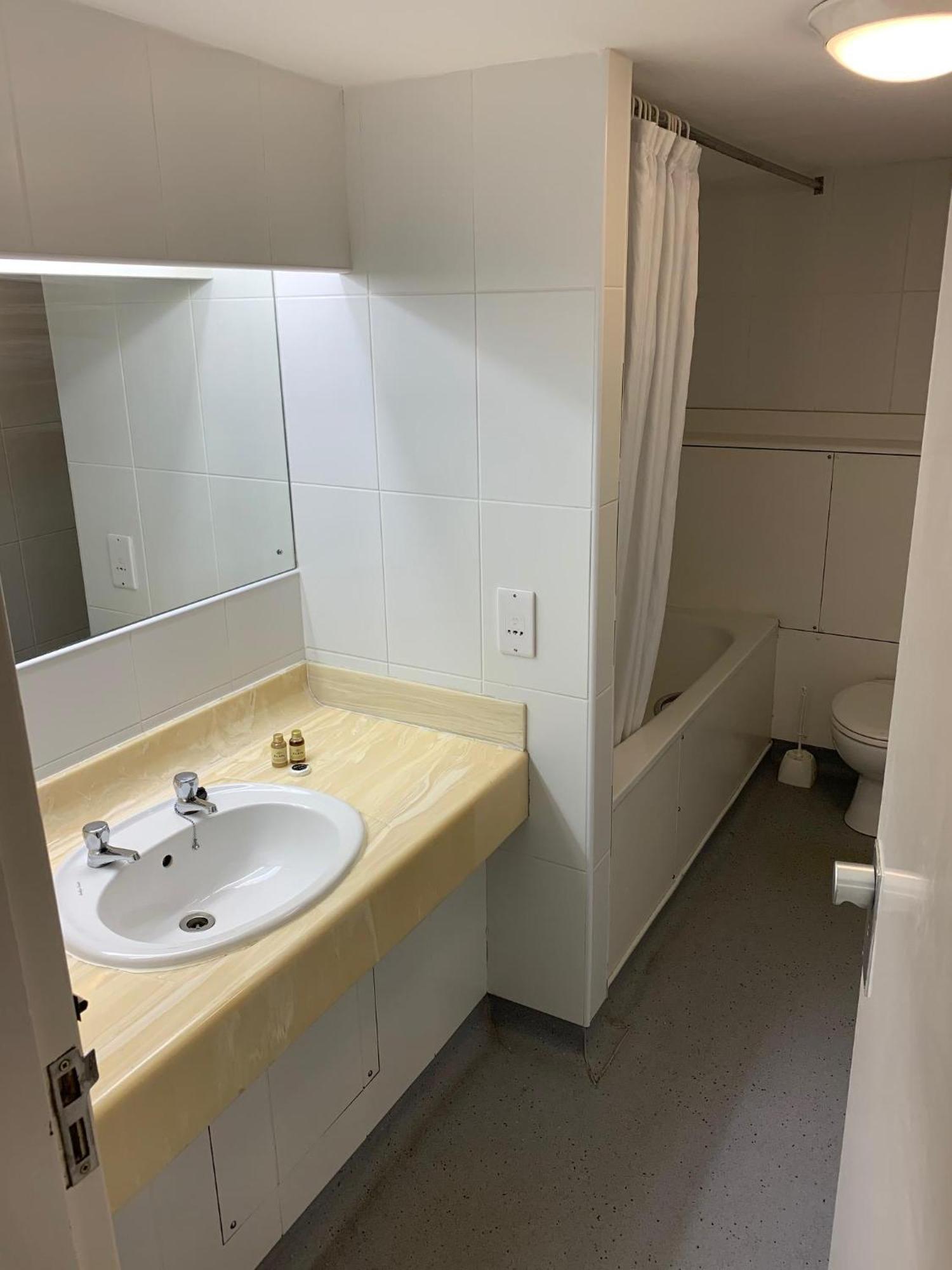 Yelf'S Hotel Ryde Szoba fotó