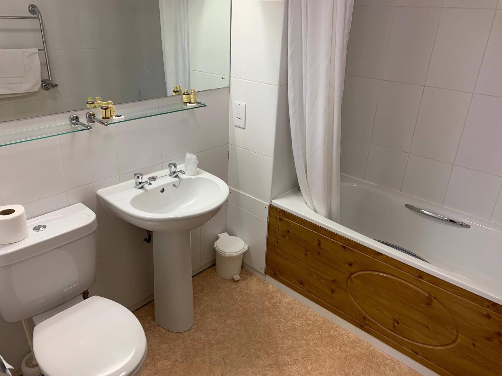 Yelf'S Hotel Ryde Szoba fotó