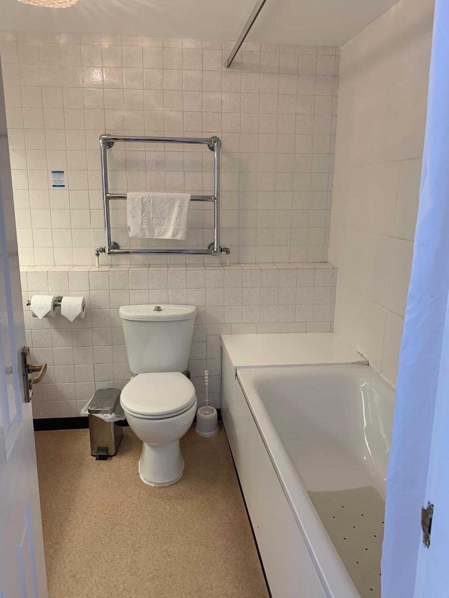 Yelf'S Hotel Ryde Szoba fotó