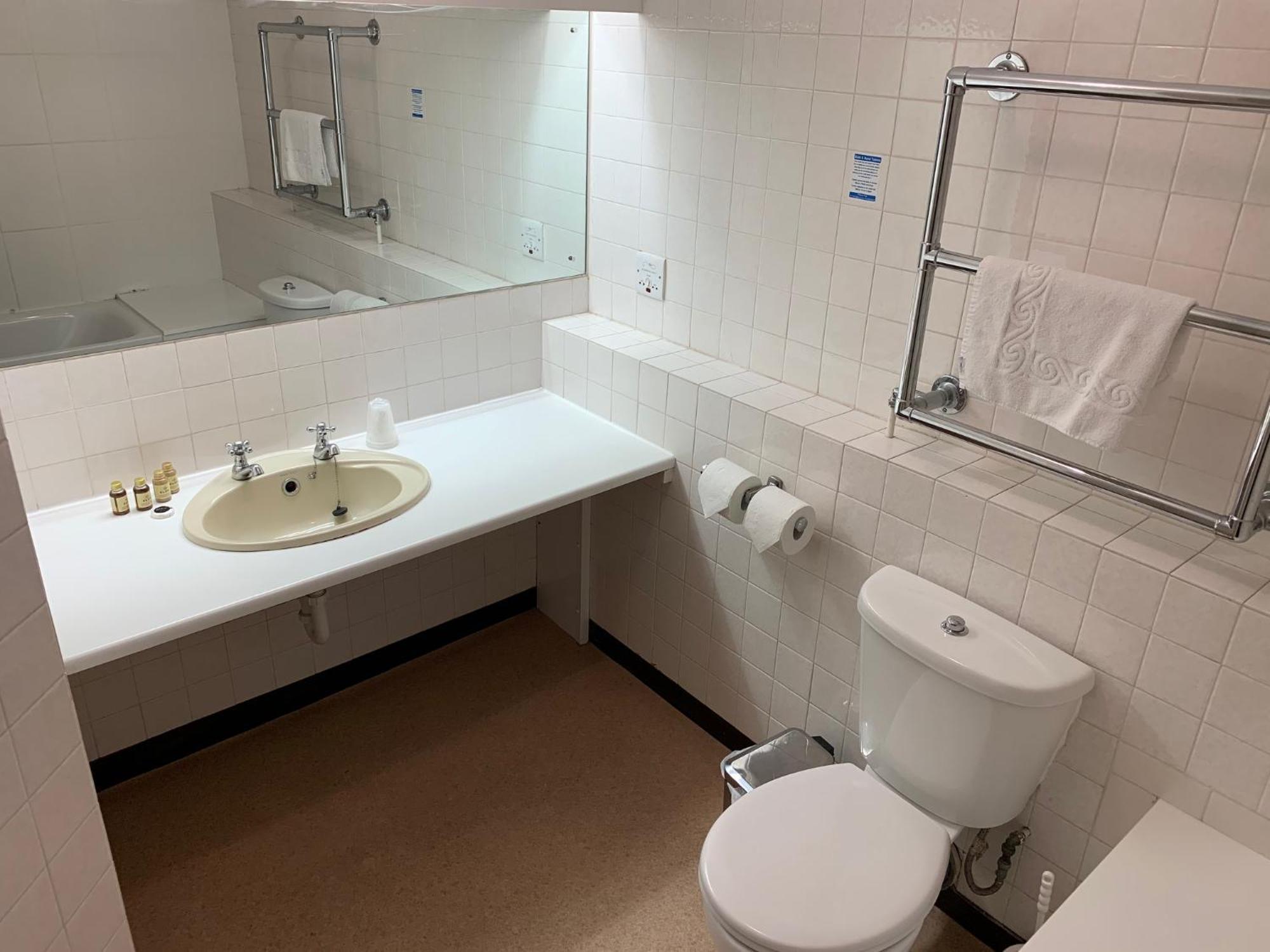 Yelf'S Hotel Ryde Szoba fotó